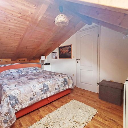 Apartman Hygge Omis Exterior photo